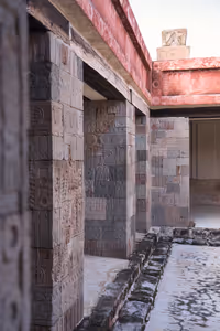 Courtyard of the Palace of Quetzalpapálotl