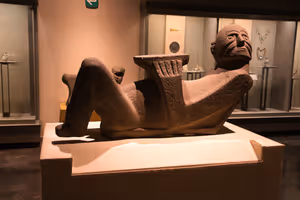 A typical ceremonial altar that we spotted quite commonly several times at Chichén Itzá later in our trip