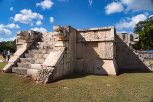The plinth with Eagles and Jaguars.